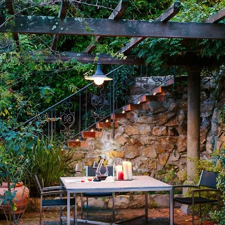 Sleeps 10 With Pool Air Con And Wifi Вилла