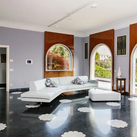 Sleeps 10 With Pool Air Con And Wifi Вилла *